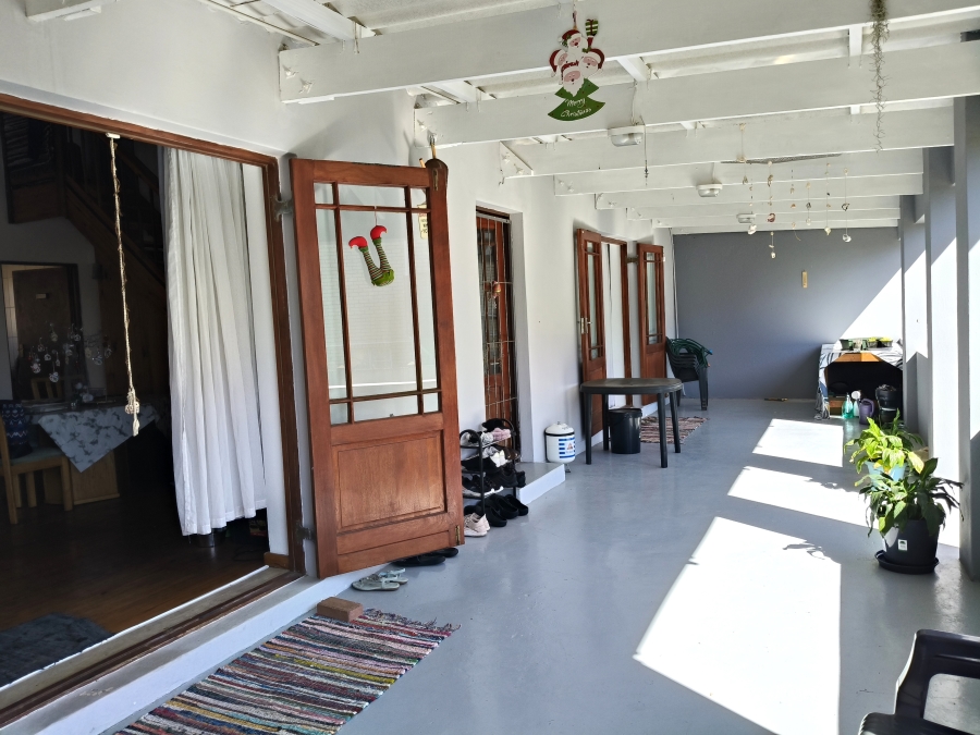 3 Bedroom Property for Sale in Wavecrest Eastern Cape